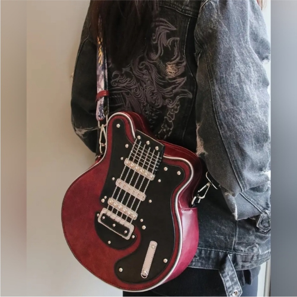 Rockin' Guitar Shaped Crossbody Bag 🎸🎸🎸 - Picture 14 of 14